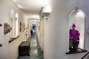 Bussola Di Hermes Hotel 30/57