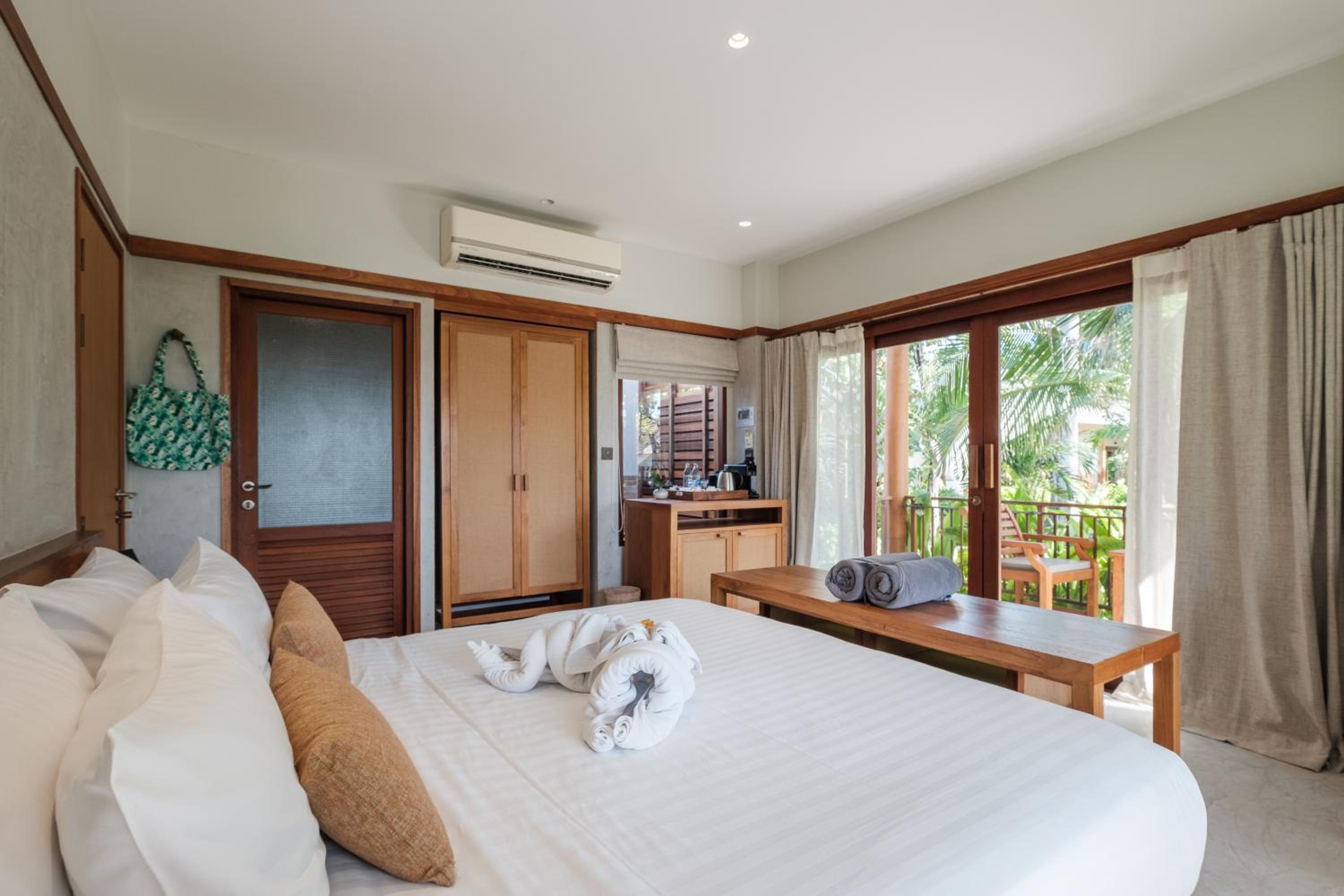 2 Bedrooms, Villa, Ocean View, Rooftop Deck