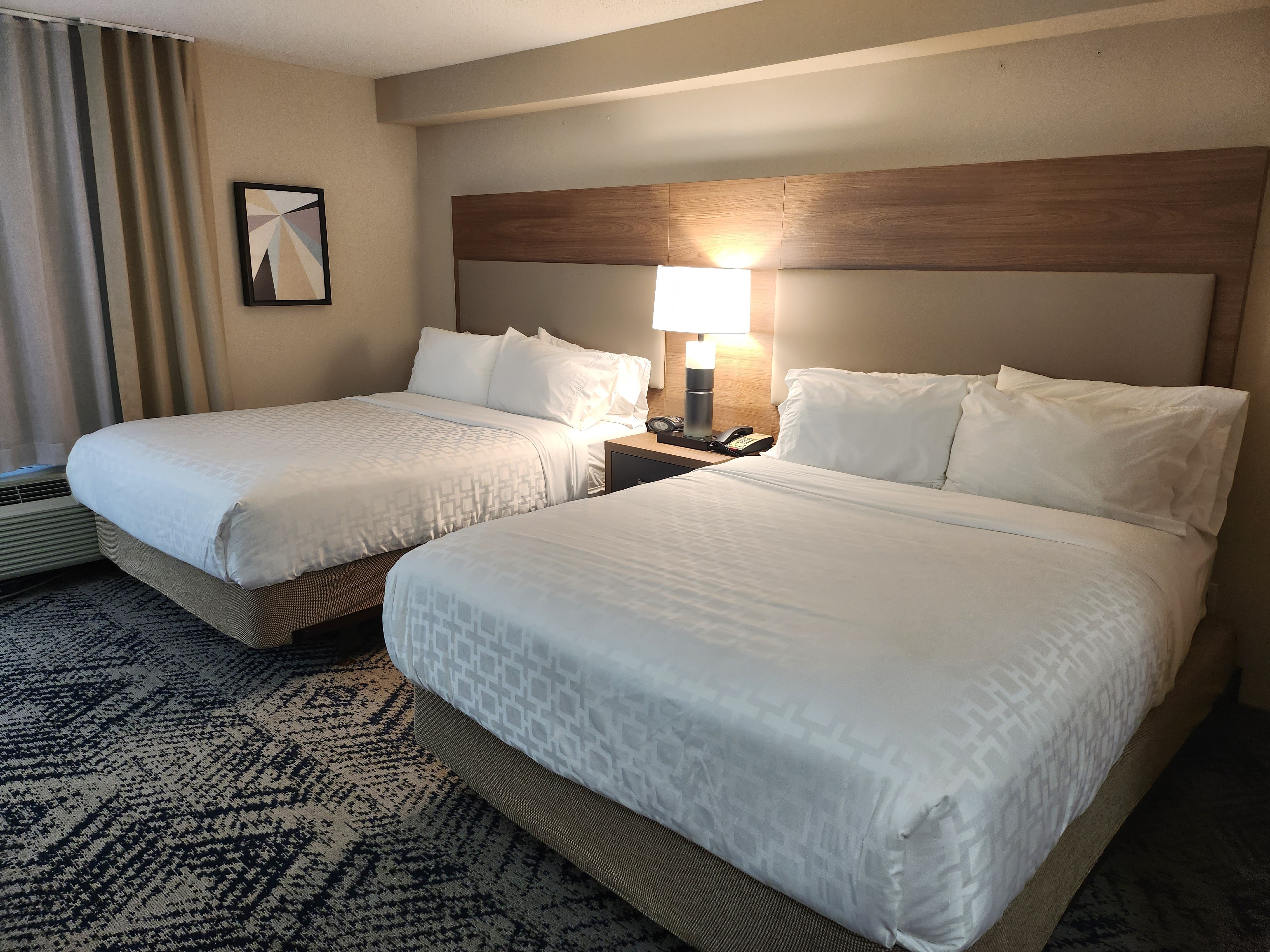 CANDLEWOOD SUITES HARRISBURG 20/76