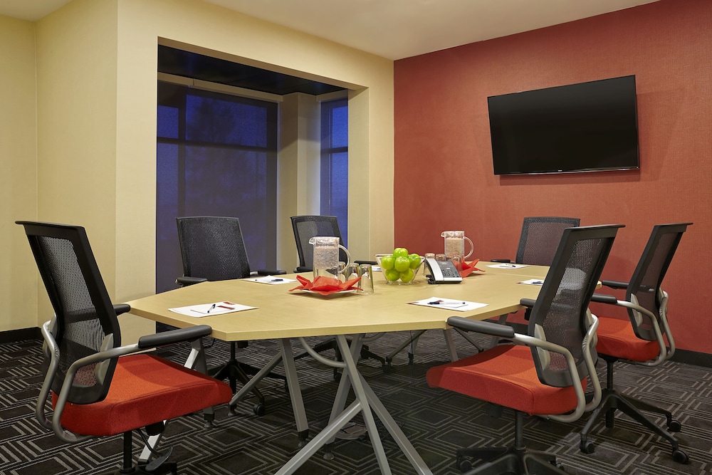 Towneplace Suites by Marriott London 45/58