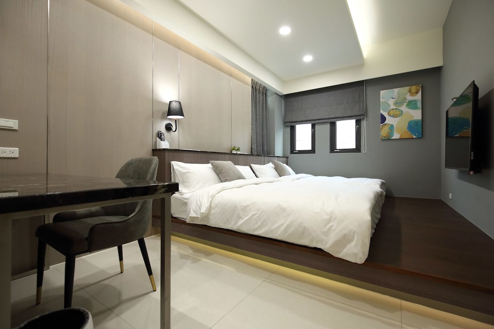52 travelers home 12/41