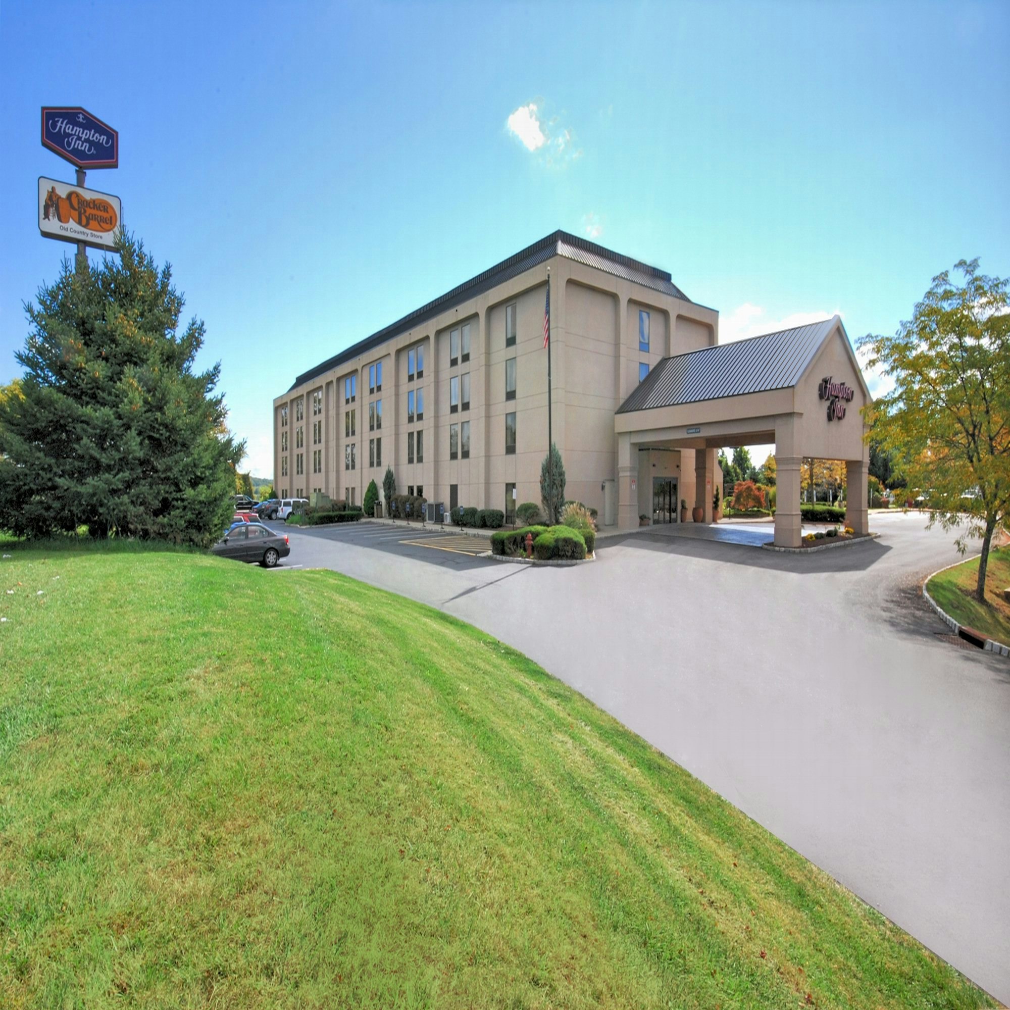 Hampton Inn Clinton, NJ 54/56