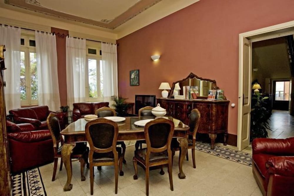 Villa Asfodeli 33/59