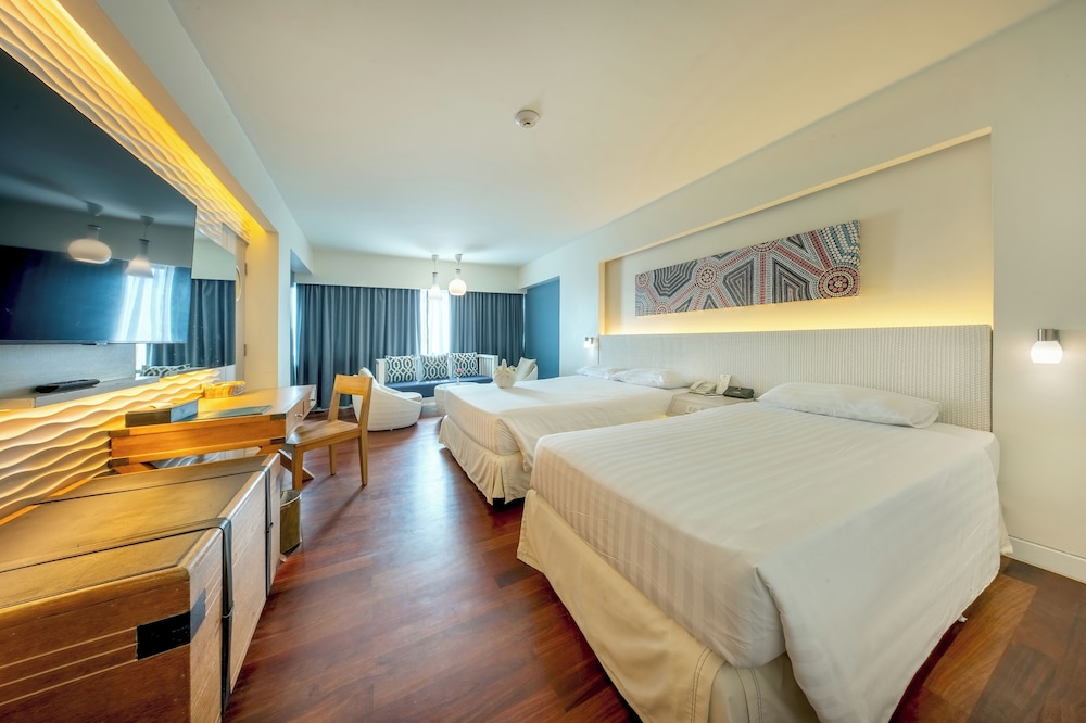Jomtien Palm Beach Hotel and Resort 7/49