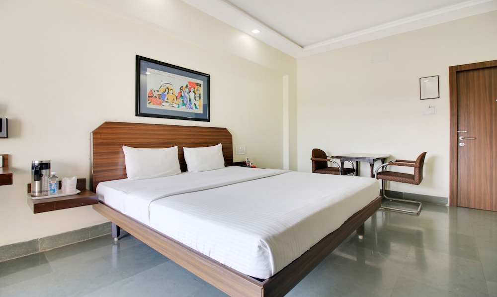 Hotel Hospice 32/64