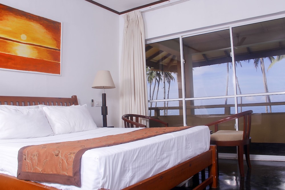 STANDARD, SINGLE, DOUBLE BED, BEACH FRONT
