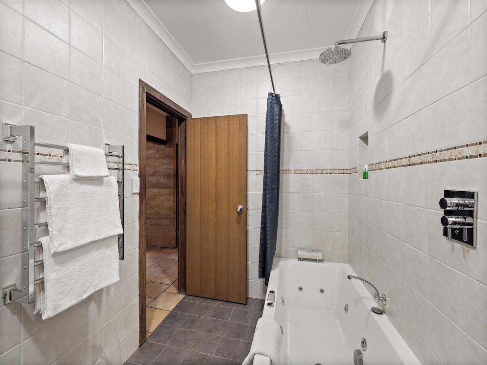 MARIMA COTTAGES 57/58
