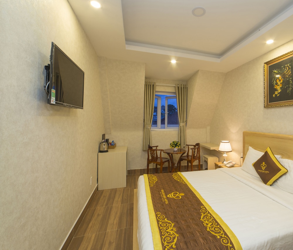 Golden Bee Hotel 22/59