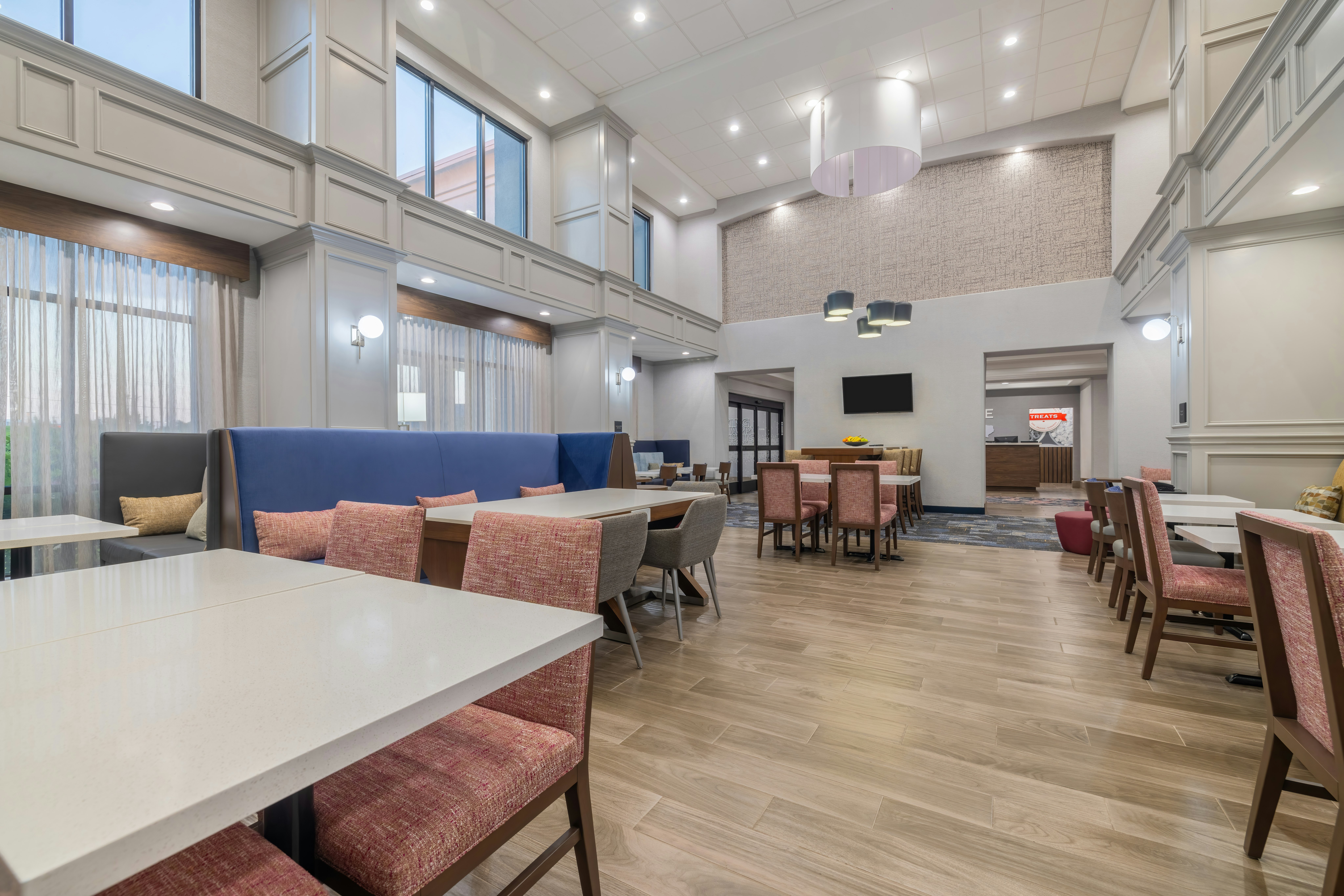 Hampton Inn And Suites Brenham 30/48