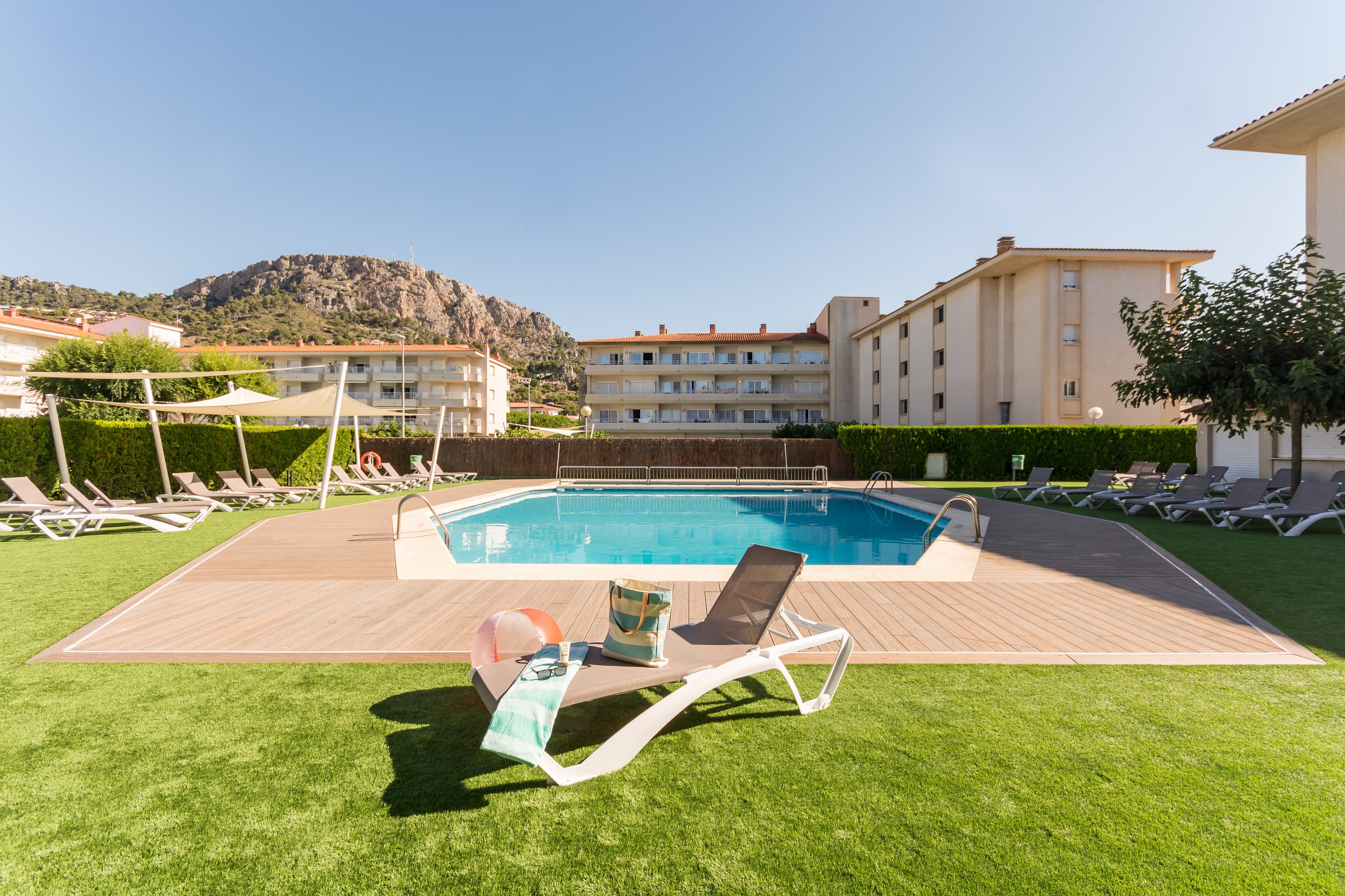 Festa Apartment Complex 17/23