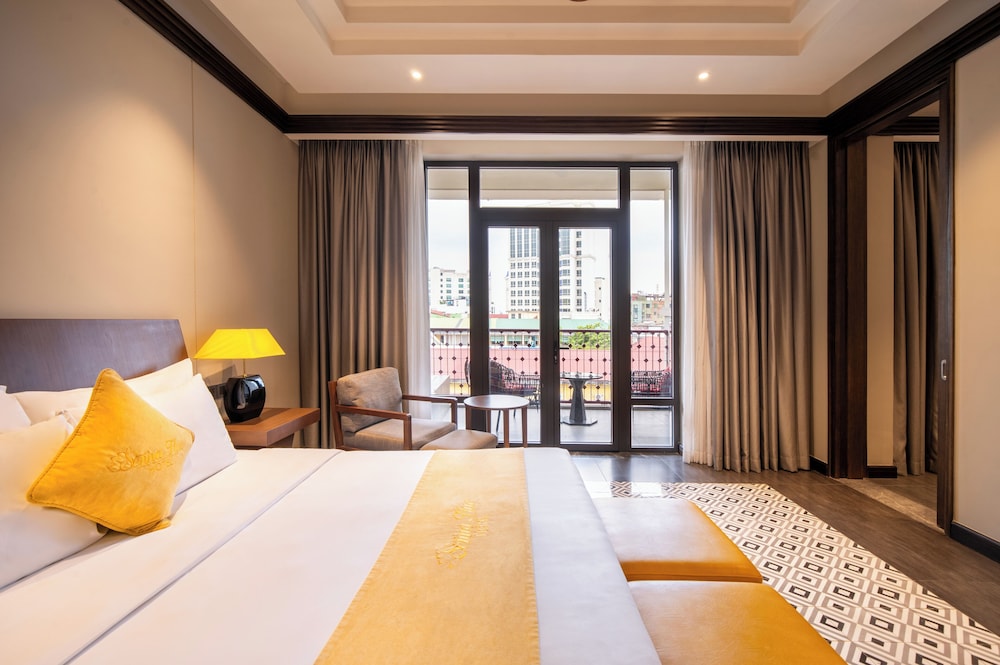 Senna Hue Hotel 13/50