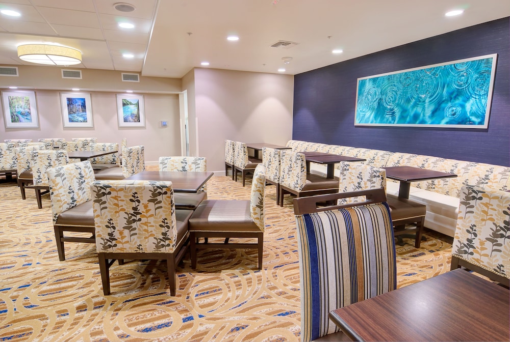 Holiday Inn Gainesville-University Ctr 39/65