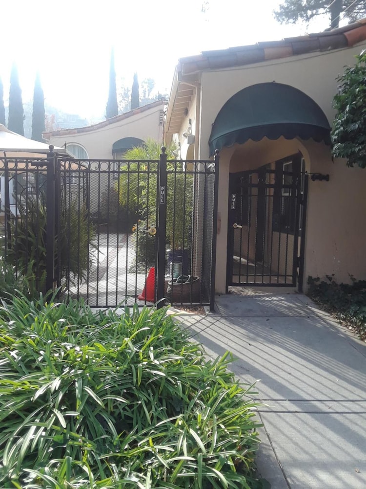 Los Gatos Garden Inn Hotel 41/50
