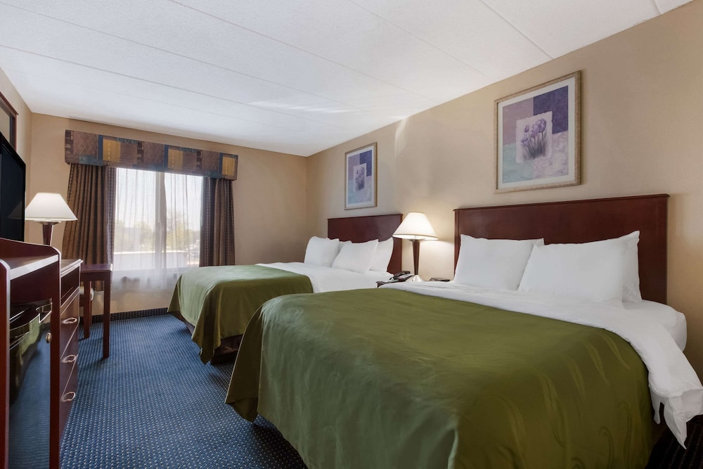 Standard, 2 Queen Beds
