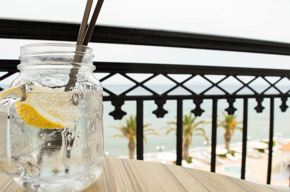 Paradise Beach Hotel 22/50