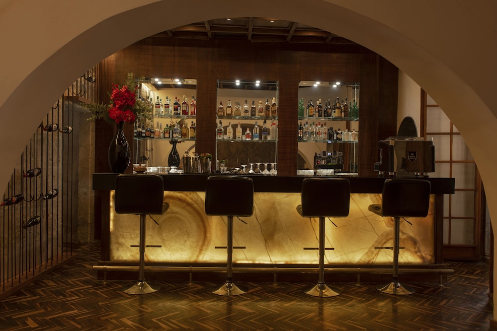 LA HOSTERIA 38/47