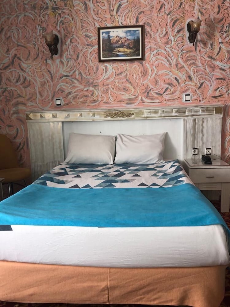 Otel Antik 32/50