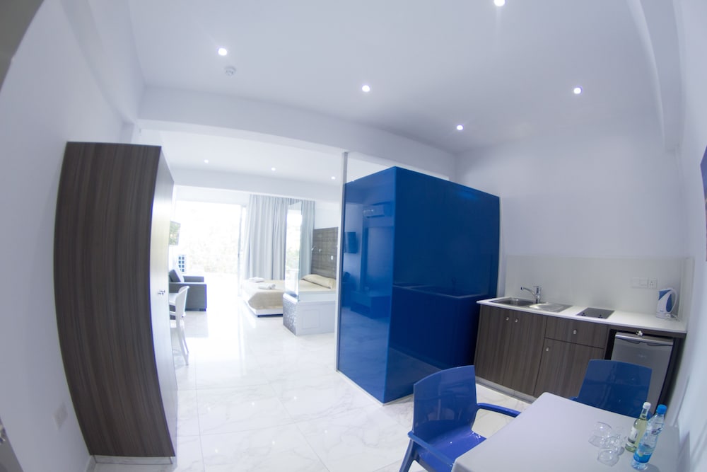 Rio Gardens Hotel Apartments 19/21
