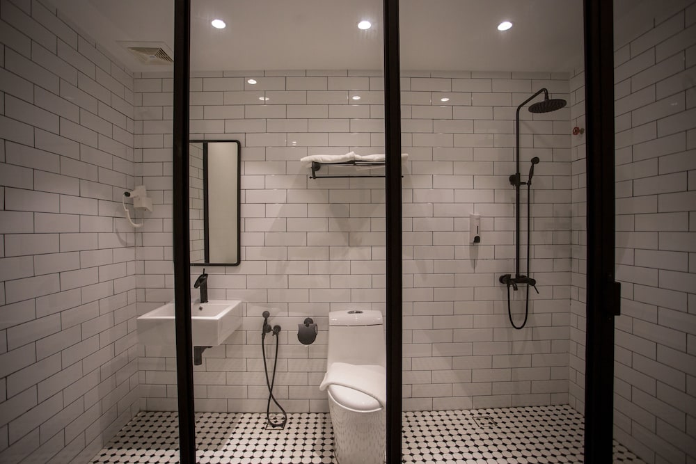 The Southern Boutique Hotel 27/28