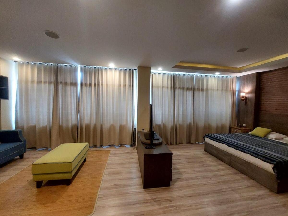 Apartemen Senayan 18/32