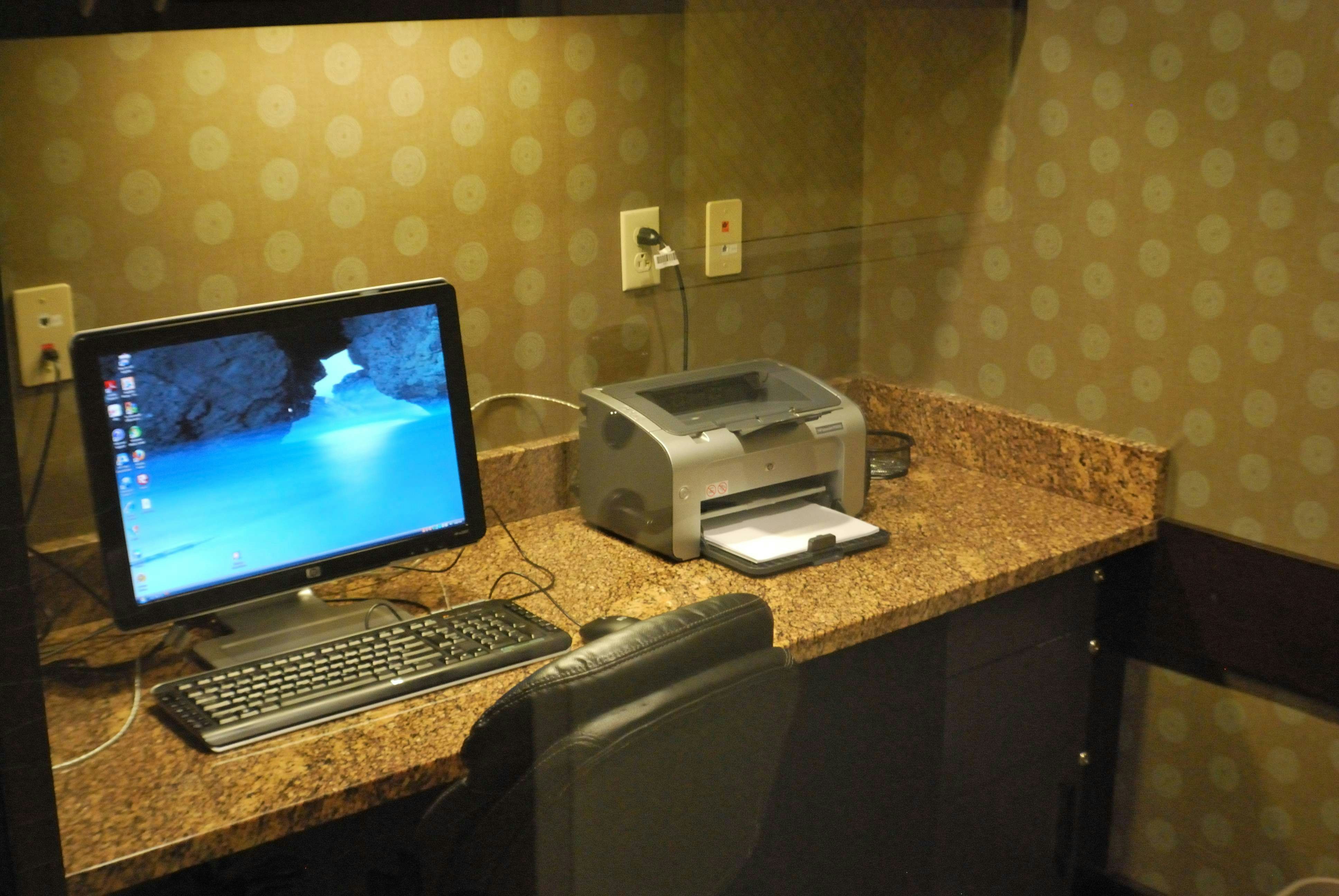 Hampton Inn & Suites Nashville @ Opryland 46/56