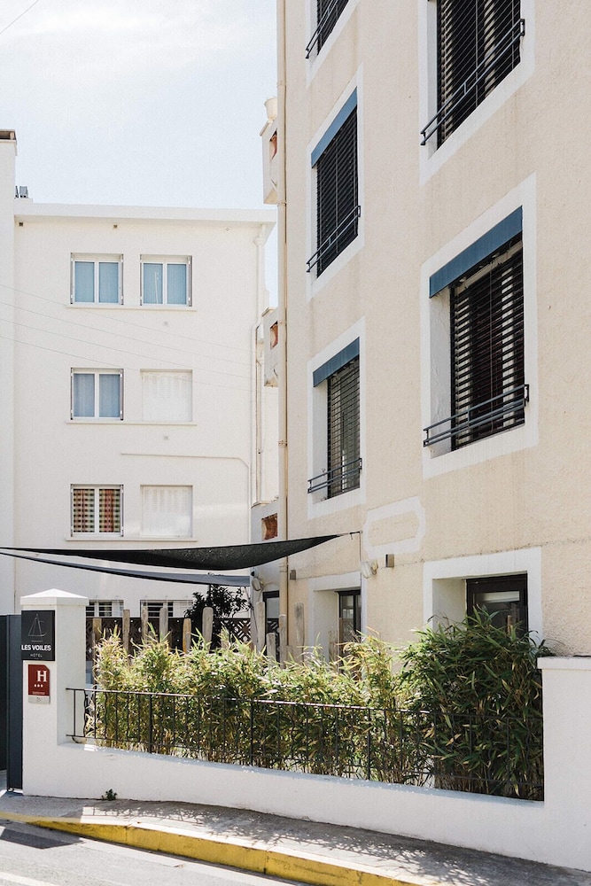 Les Voiles Hotel 36/50
