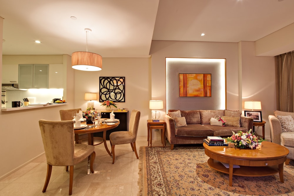 Joy Nostalg Hotel and Suites Manila 30/50