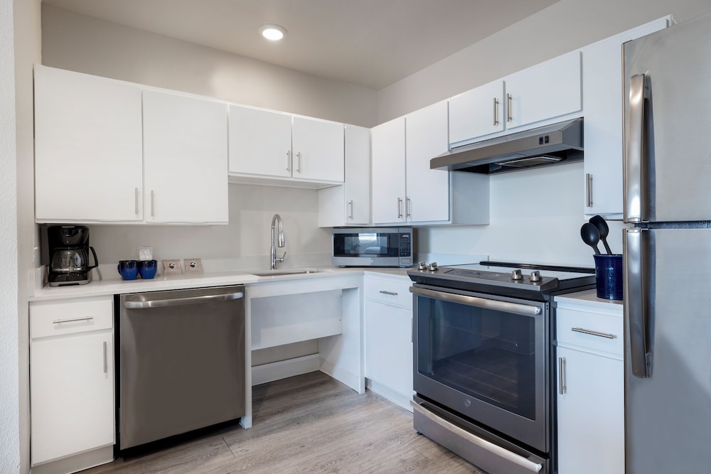 Soka Suites Dallas - Las Colinas 16/31