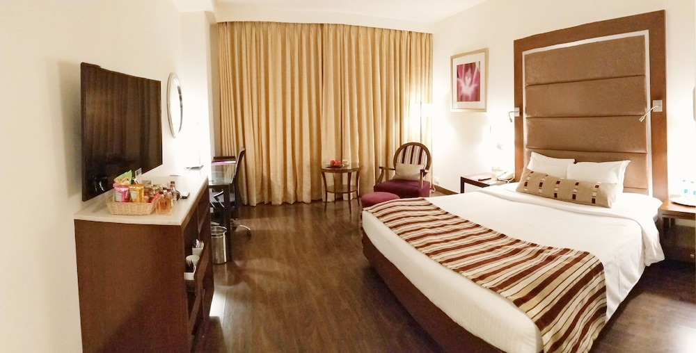 Royal Orchid Central Pune 12/35