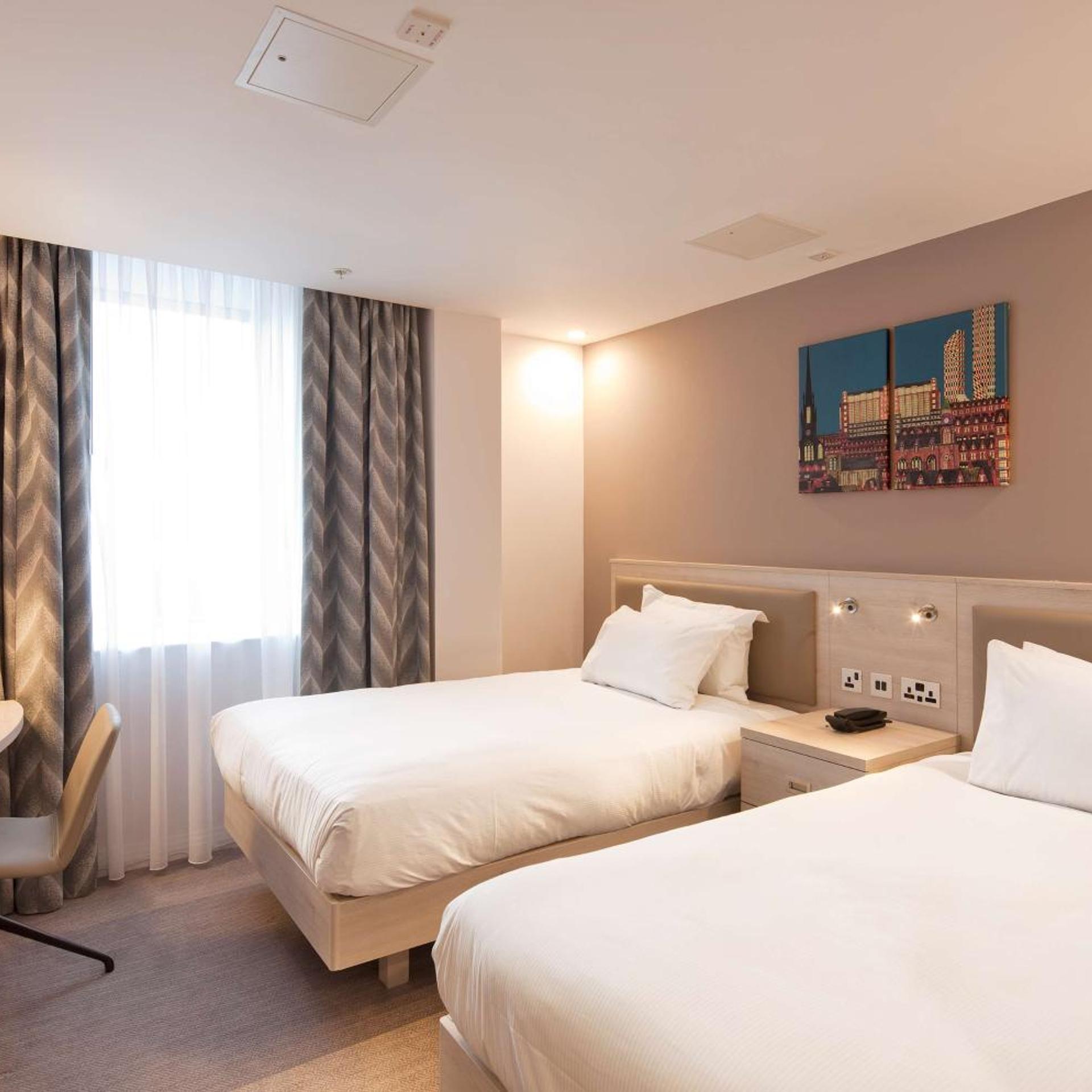 Room, Single Bed