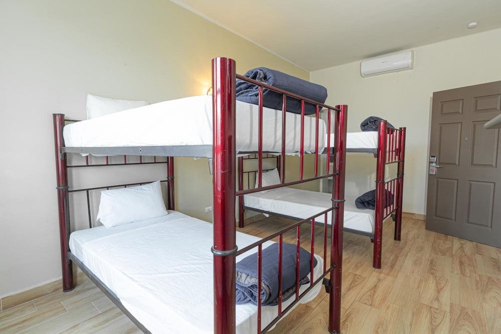 Hotel Plaza Del Arco Express 25/65