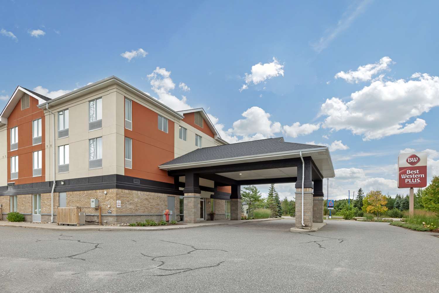 Best Western Plus Muskoka Inn 13/13