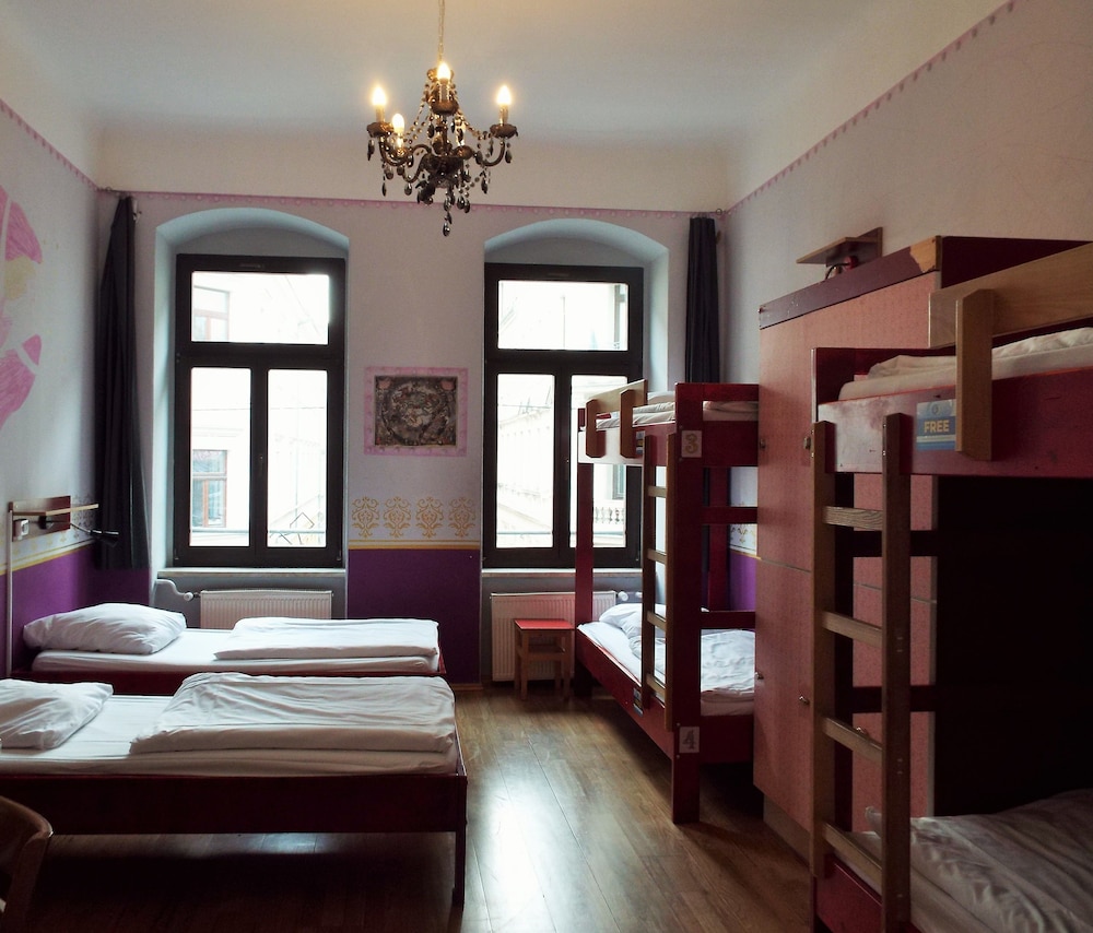 Hostel Mondpalast 47/73