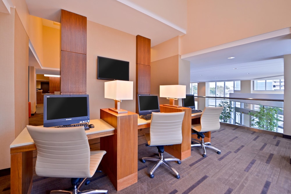 Hyatt Place Dewey Beach 68/80