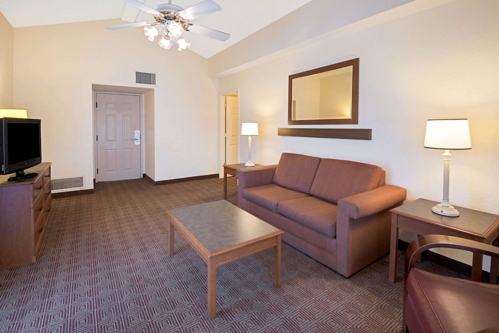 La Quinta Inn San Antonio Market Square 30/43