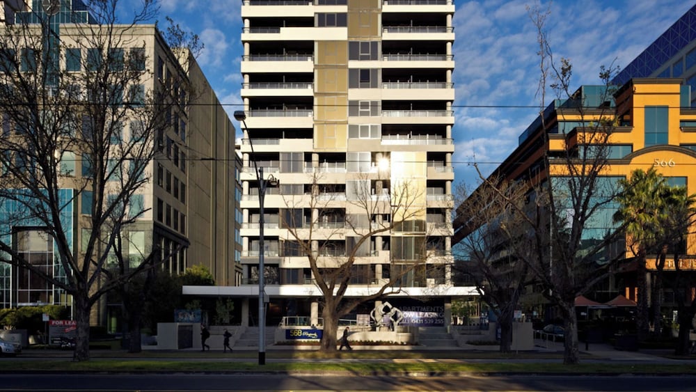Oaks Melbourne St Kilda Road Hotel 7/64