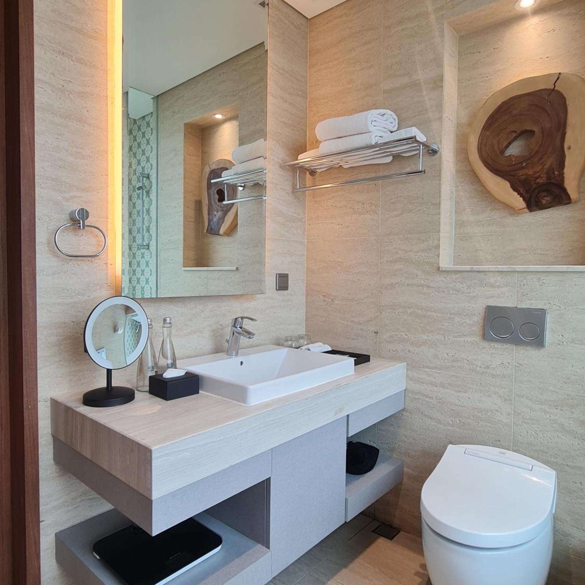 Sunrise, Suite, Trembesi Hotel BSD 3/6