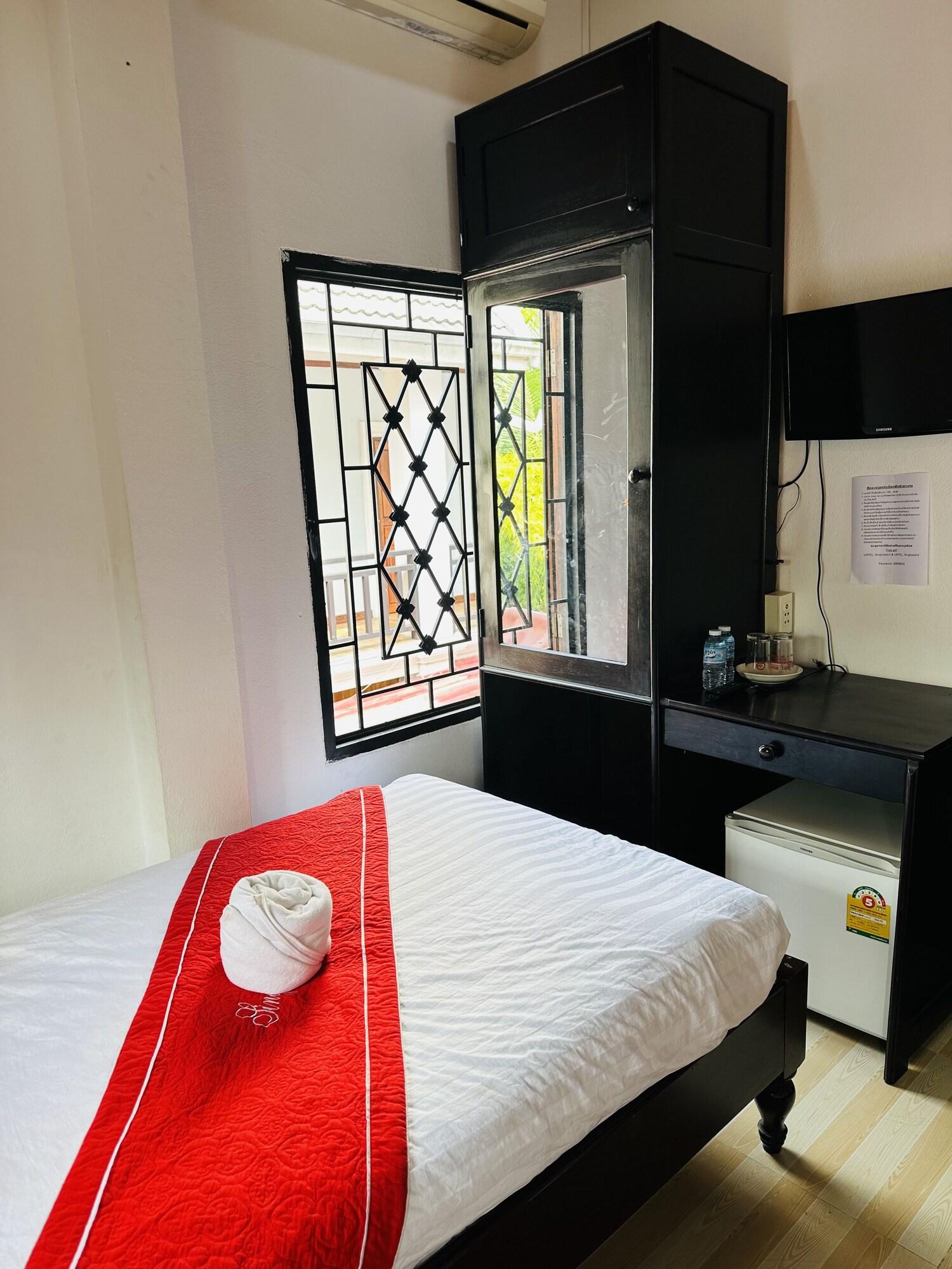 Singharat Guest House 13/51
