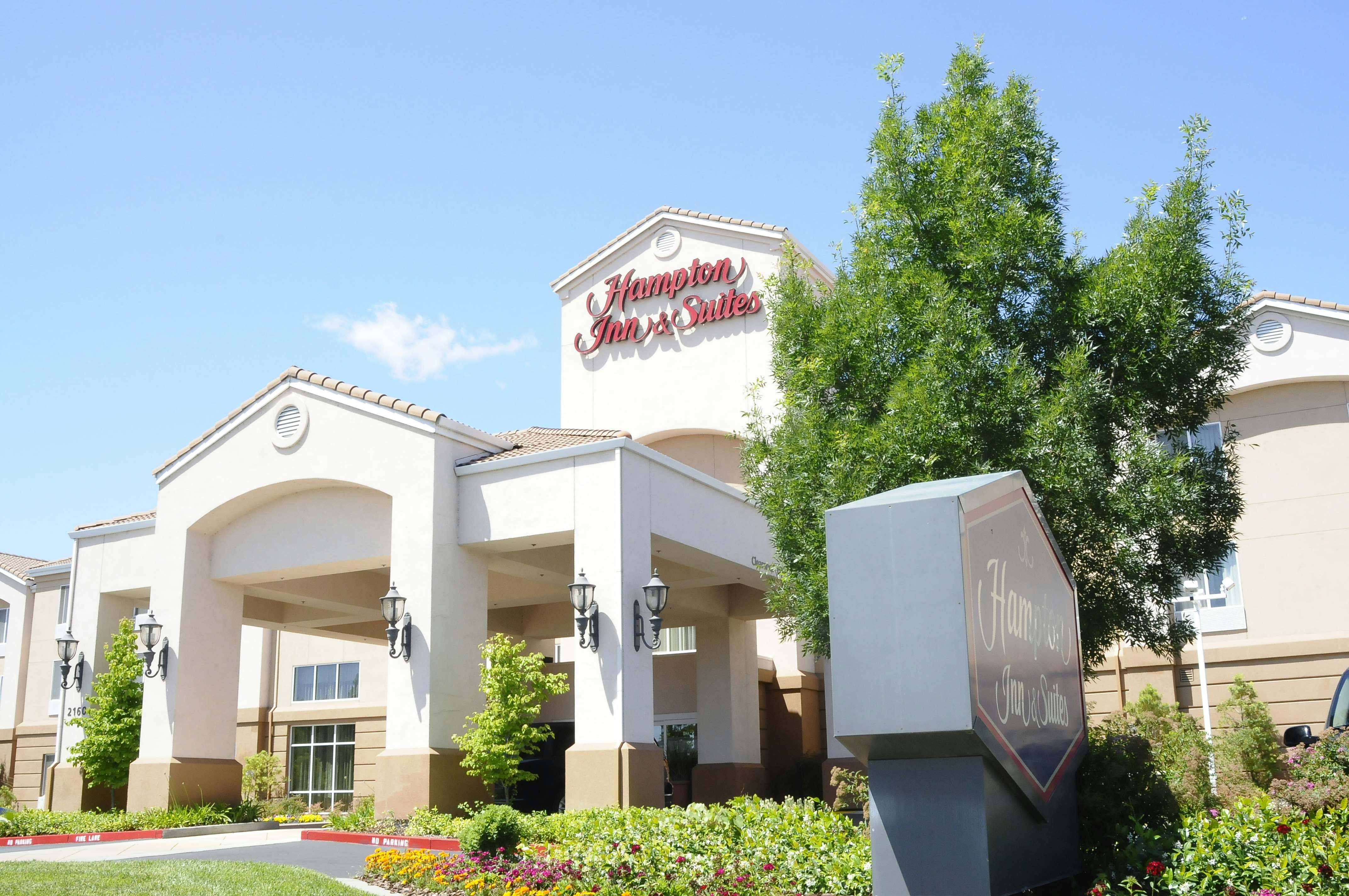 Hampton Inn Suites Redding Ca 2/55
