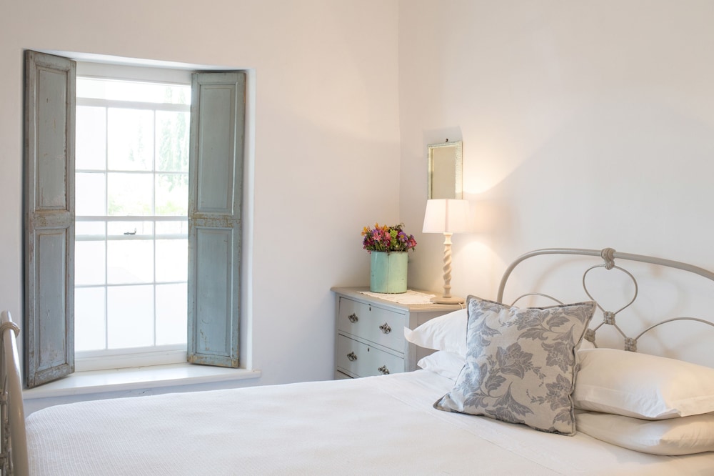 Prince Albert Country Stay 12/50
