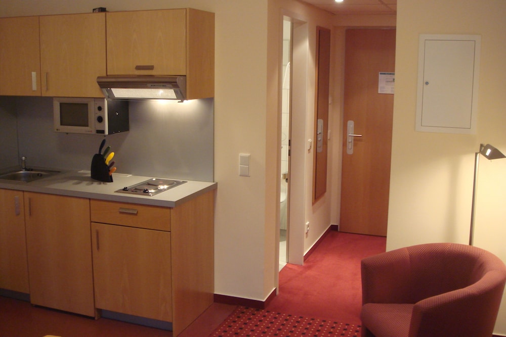 Airporthotel Berlin Adlershof 7/75