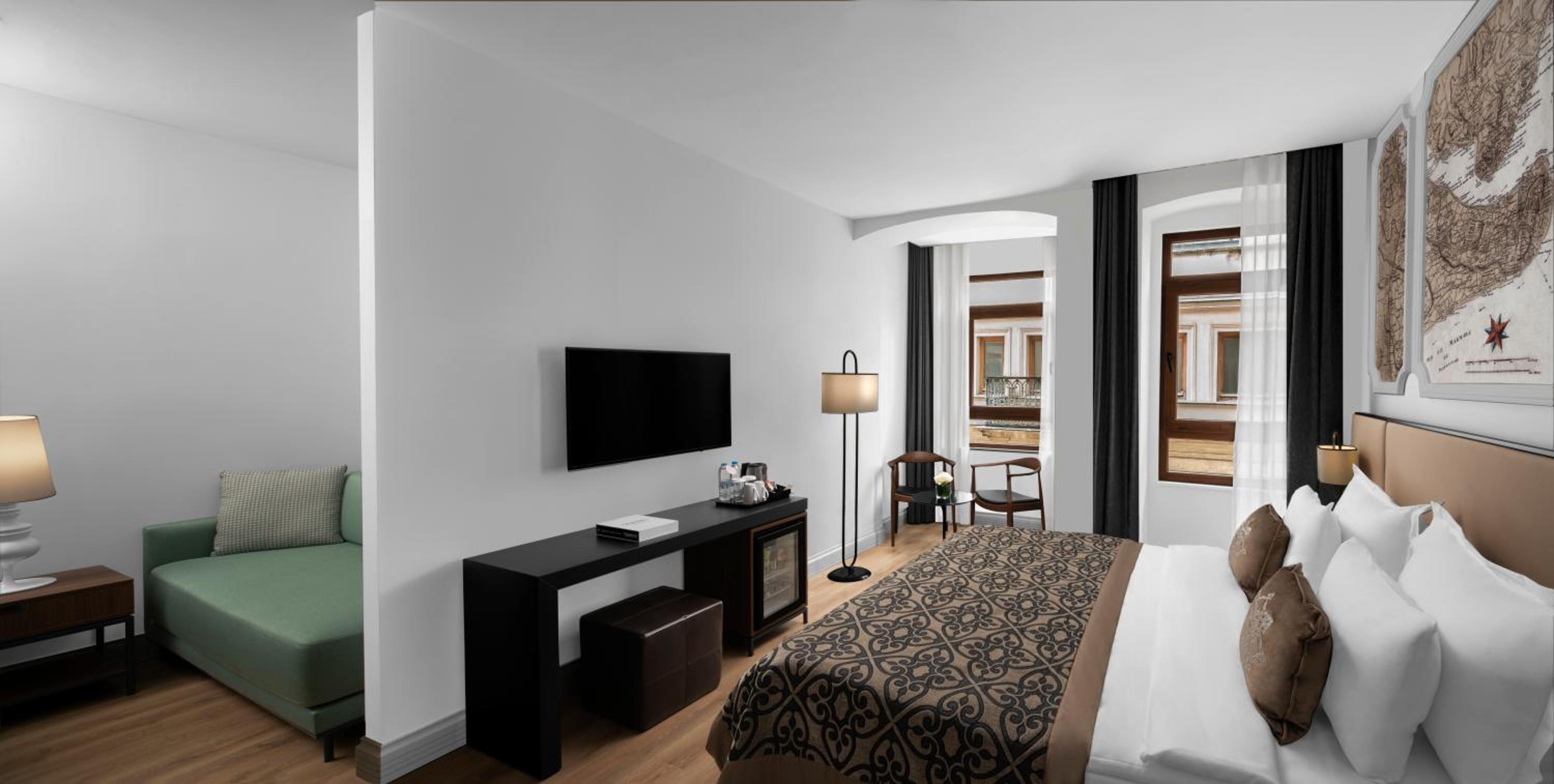 Deluxe, Family, French Bed, 2 Sofa