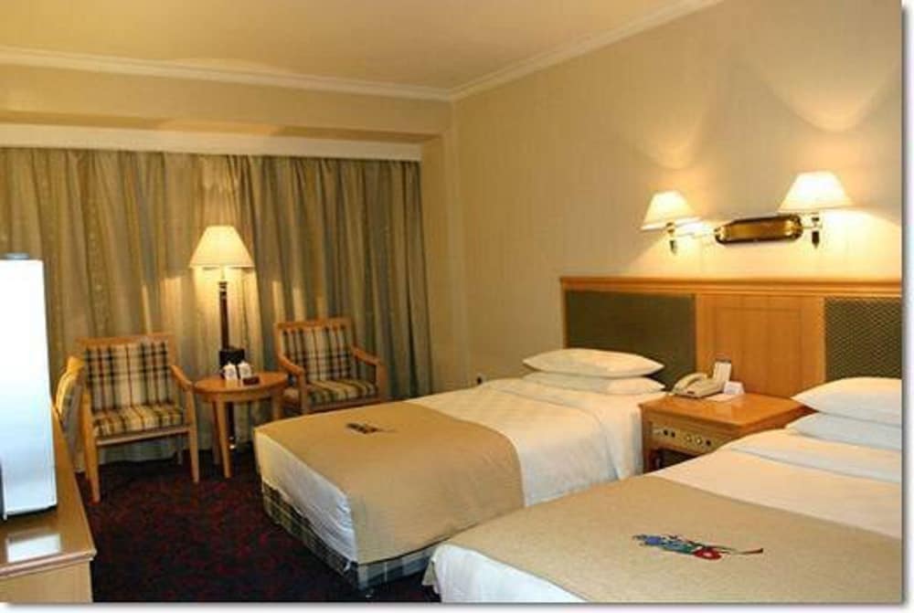 Beijing Continental Grand Hotel 20/47