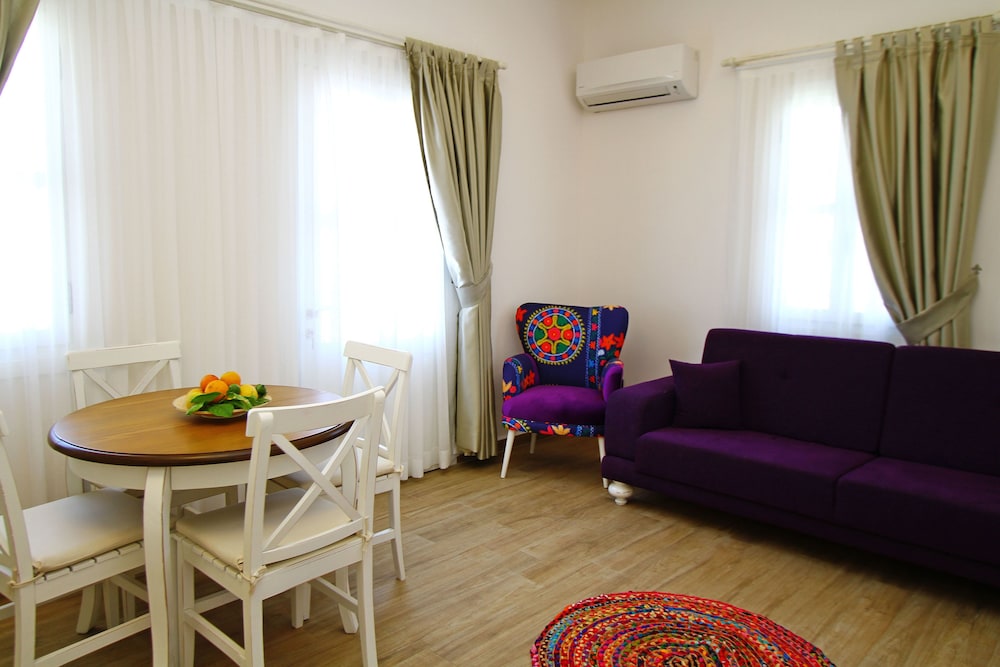 Cesme Kale Tas Apart 15/32