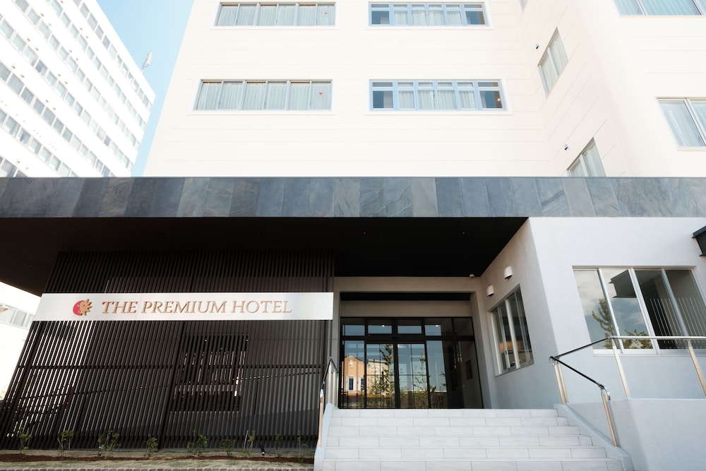THE PREMIUM HOTEL IN RINKU 2/57