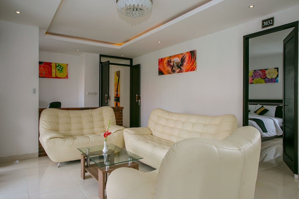 The Diana Suite 46/67