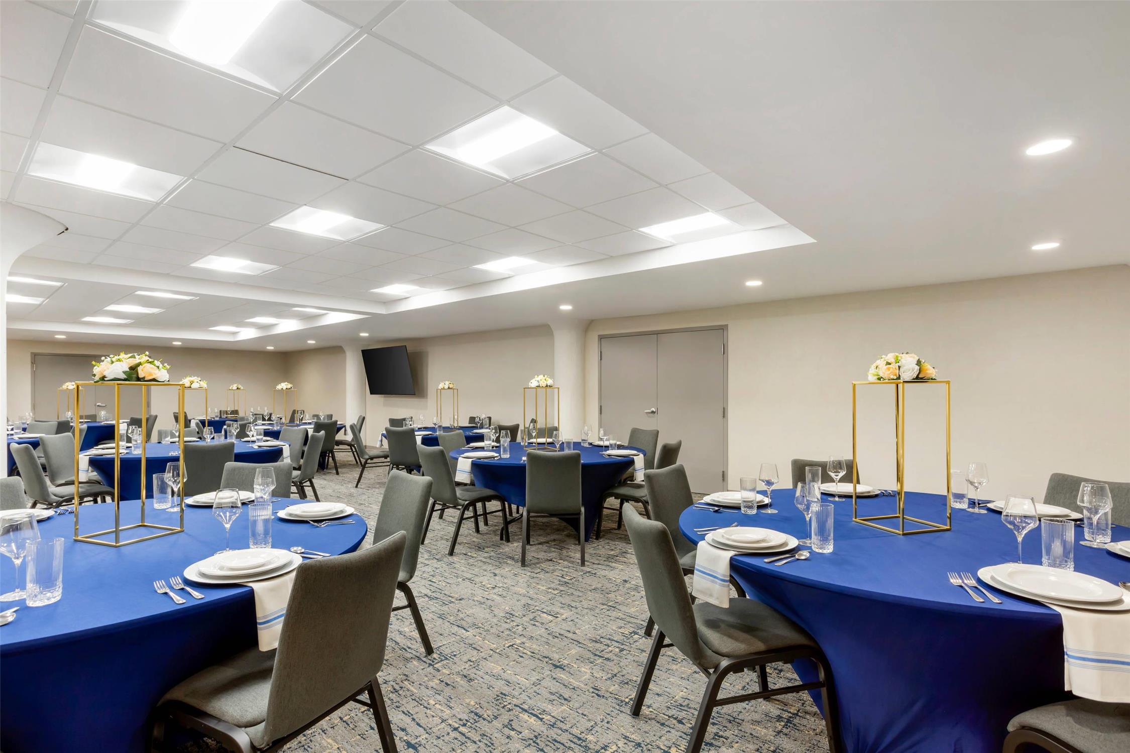 Four Points by Sheraton Newark Airport 28/30