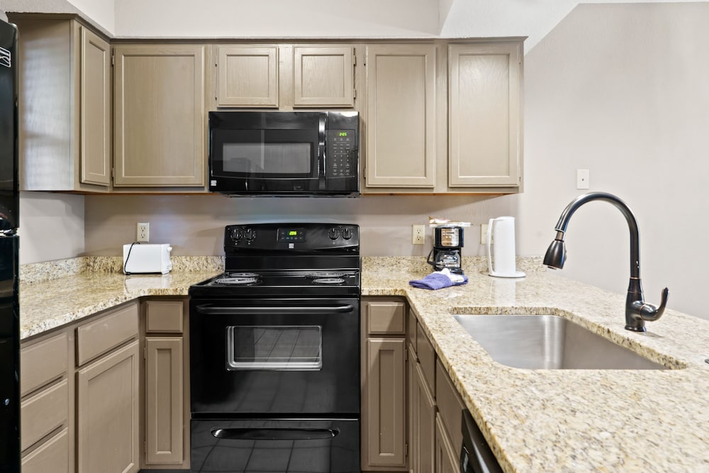 Indian Point Lodge Amp Condominiums 63/73