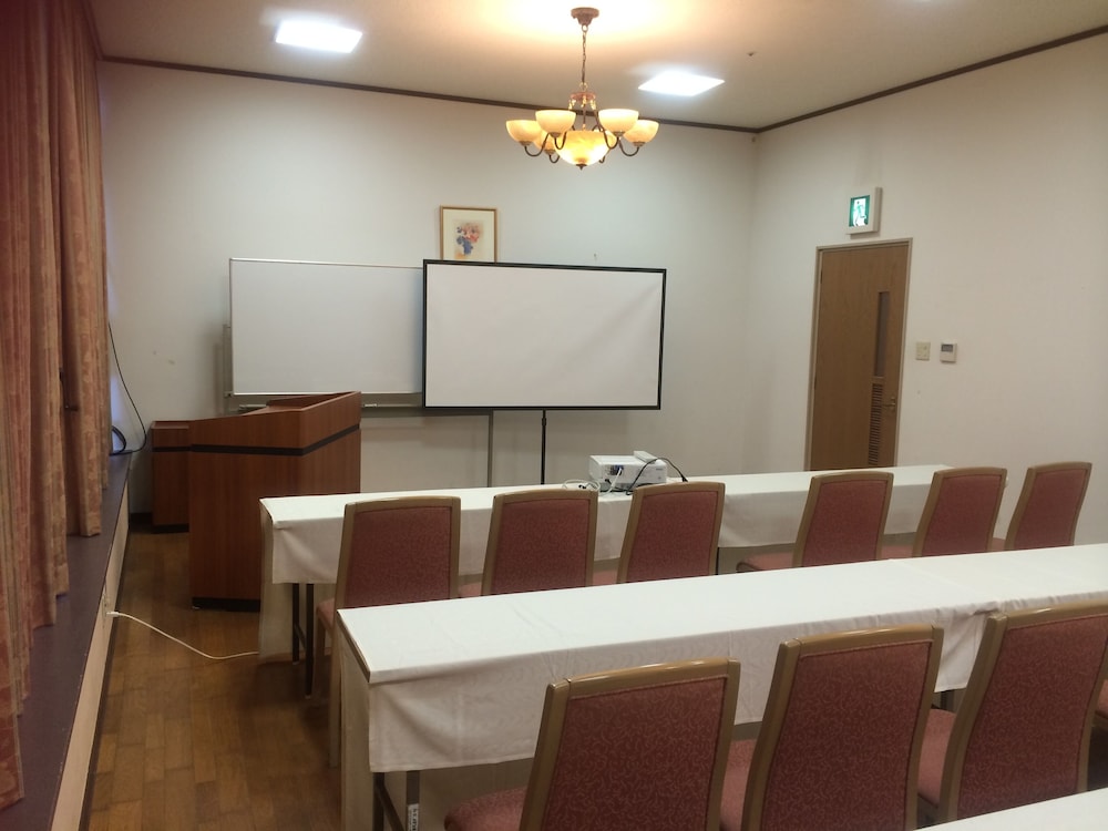 Ishigaki Seaside Hotel 30/50