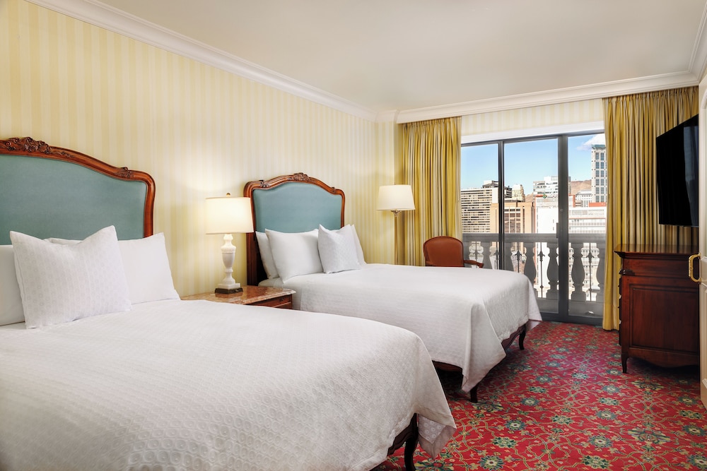 EXECUTIVE, 2 QUEEN BEDS